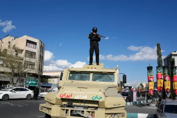 IRGC Orders Evacuations Near Apple And Google Offices