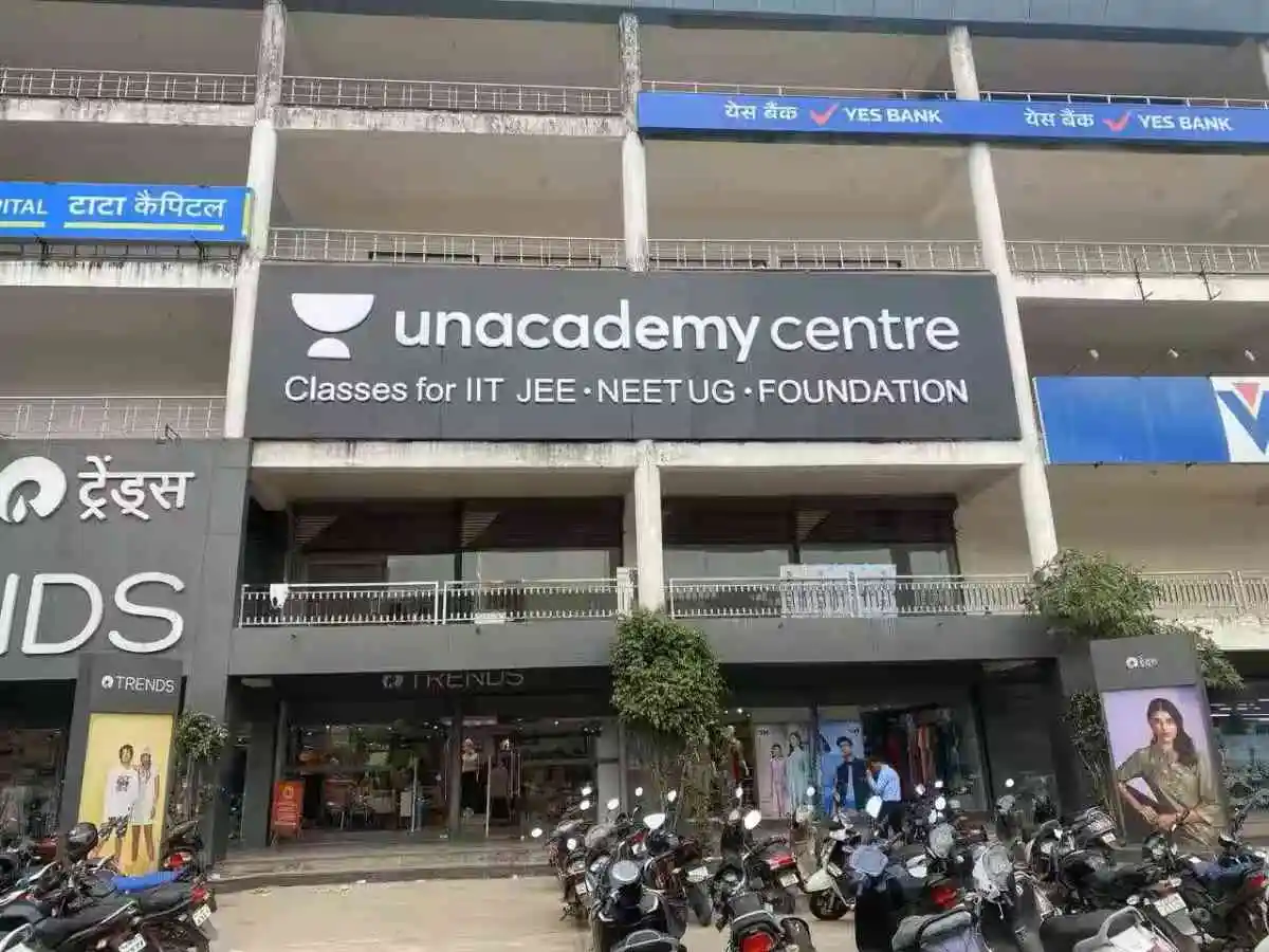 Raipur Father Beats Unacademy in Court Over Unpaid JEE Coaching Refund