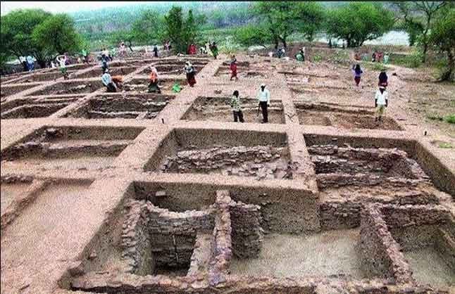 A Historical Pitstop: Exploring the Ancient Ravan Tila in Tarighat